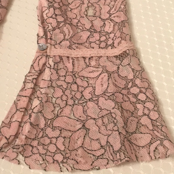 BLUSH PINK LACE DRESS last one - Picture 5 of 7